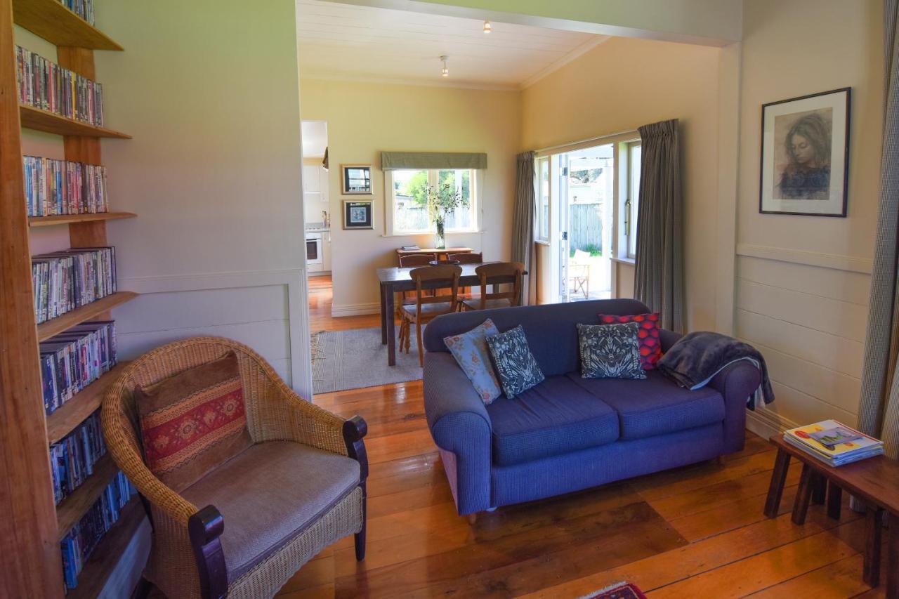The Vicarage Martinborough Villa Eksteriør billede